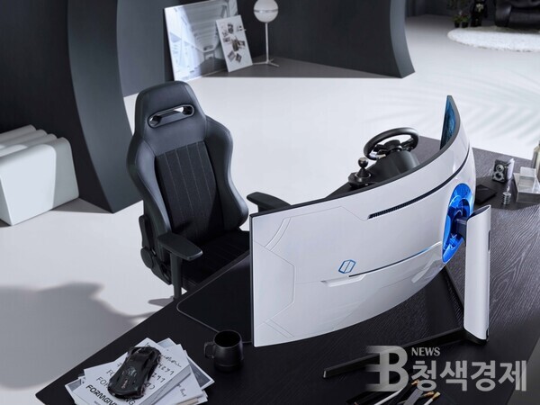 삼성전자, 미니 LED 적용 커브드 게이밍 모니터 오디세이 Neo G9-출시/삼성전자 제공