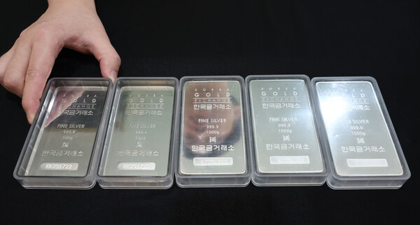 최악 가뭄 강릉에 전국서 살수차 지원...오봉저수지 급수 작업